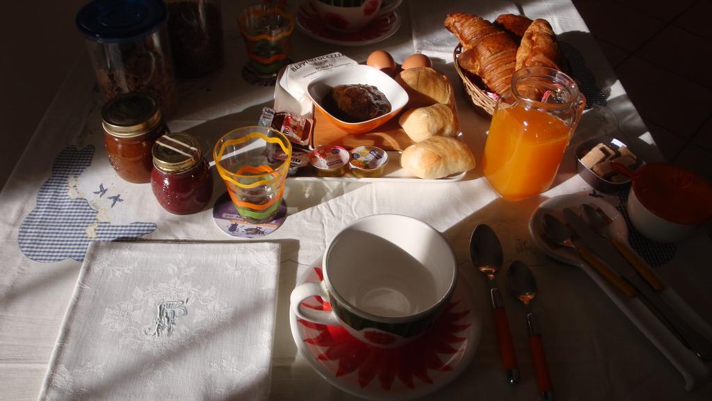 Il Melograno Bed & Breakfast บอร์โก ซานดาลมัซโซ ภายนอก รูปภาพ